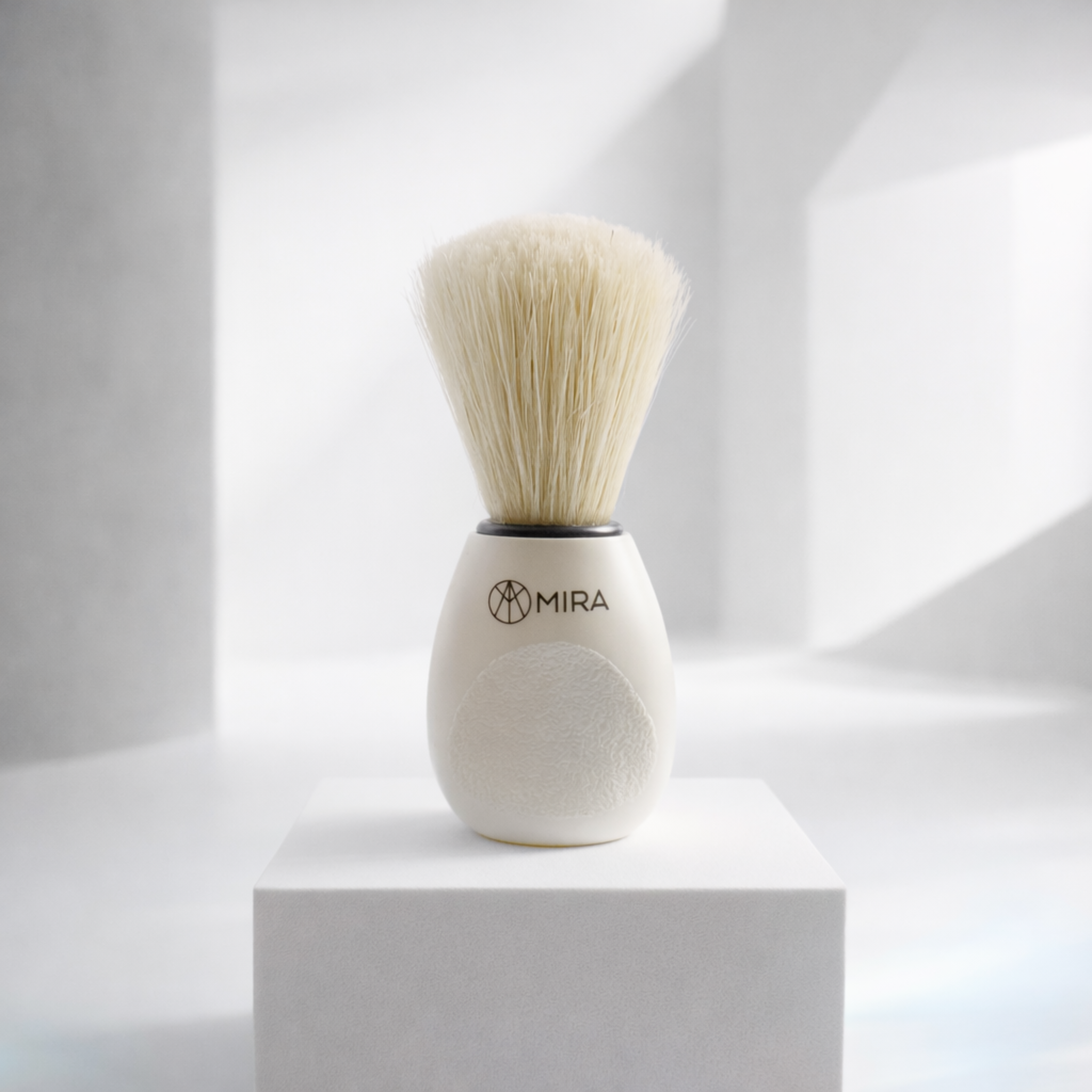 MIRA Soft Dust Brush
